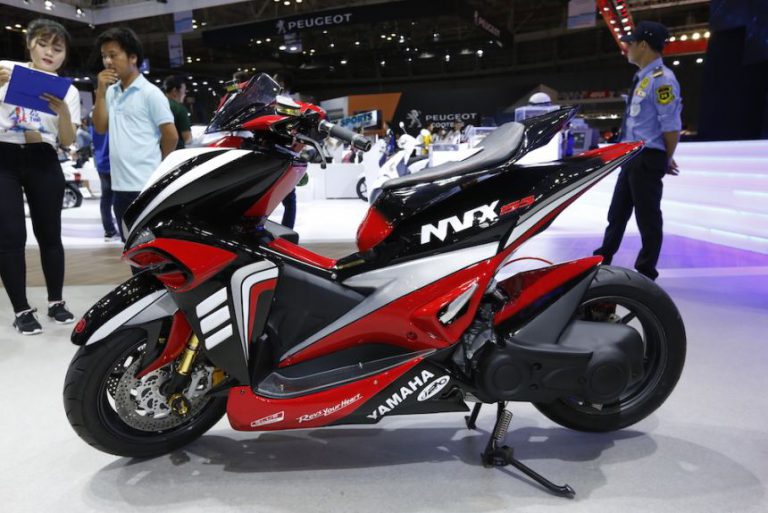 Điểm mặt anh tài tại gian trưng bày của Yamaha tại Vietnam Motorcycle Show 2017