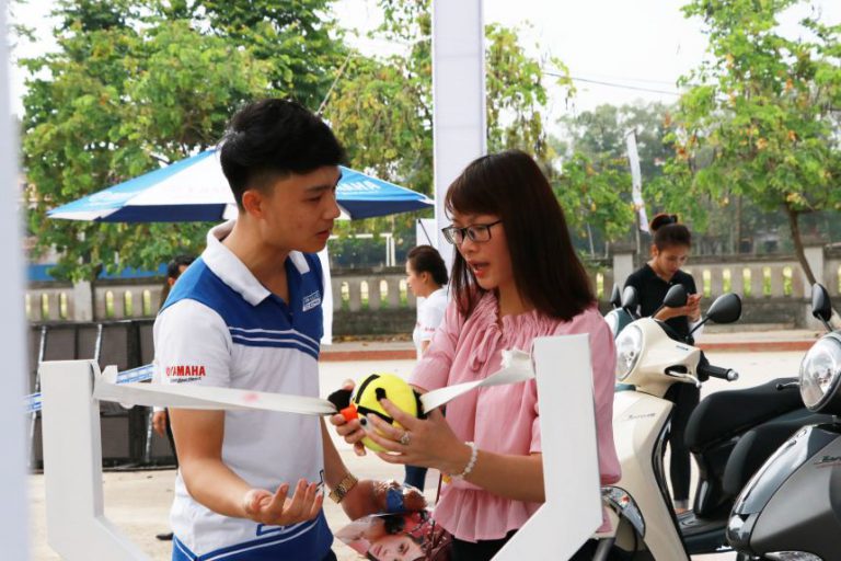 Chọn phong cách – Chọn Janus: Háo hức chạy thử Janus cùng các bạn sinh viên Đại học Sư phạm Thái Nguyên.