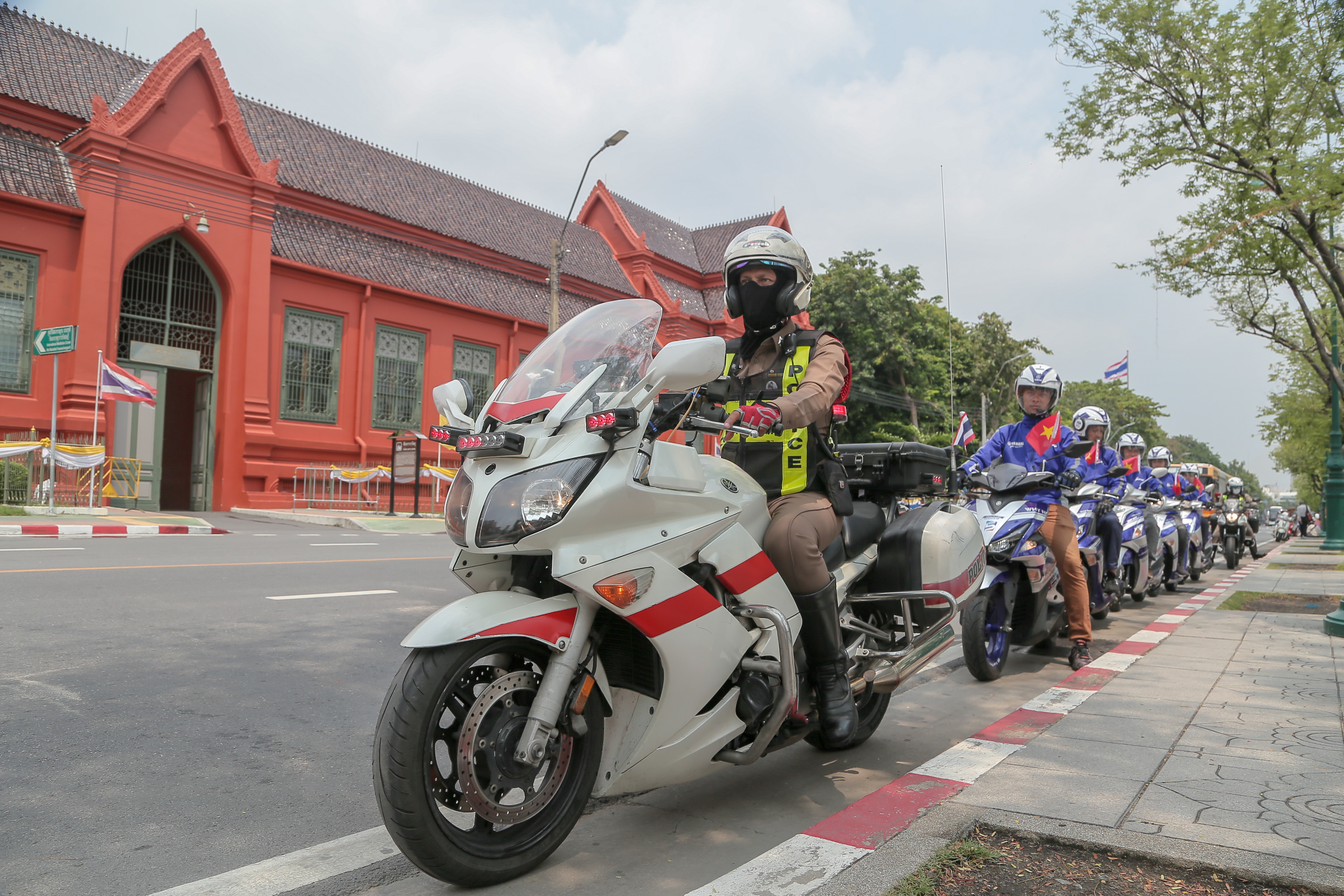 ASEAN BLUE CORE TOURING] TIẾP TỤC CHẶNG 2: CHINH PHỤC XỨ CHÙA VÀNG THÁI LAN  - Yamaha Motor Việt Nam
