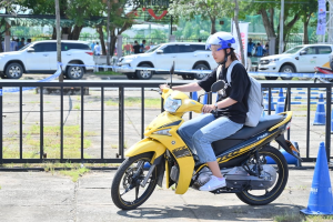 Hướng Dẫn Cách Chạy Xe Số An Toàn Cho Người Mới Bắt Đầu - Yamaha Motor Việt  Nam