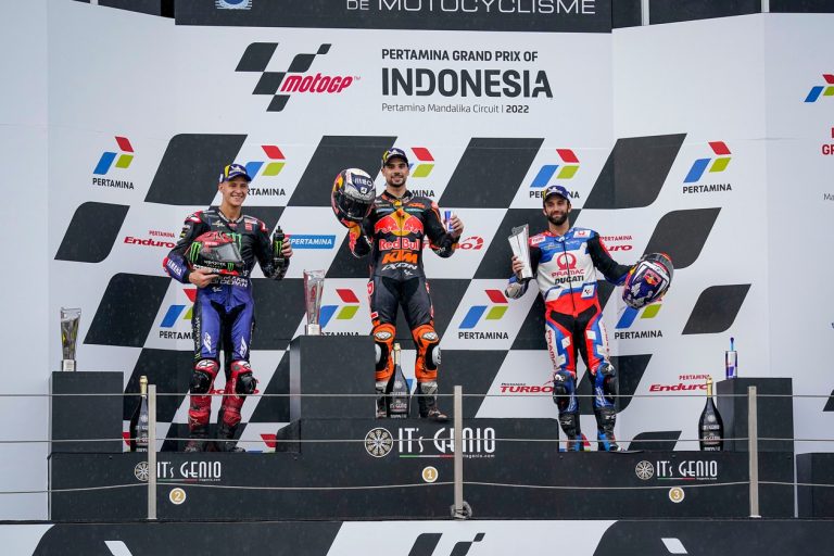 MOTOGP 2022: FABIO QUARTARARO LẤY LẠI PHONG ĐỘ VỚI VỊ TRÍ THỨ 2 TRÊN BỤC PODIUM TẠI INDONESIA