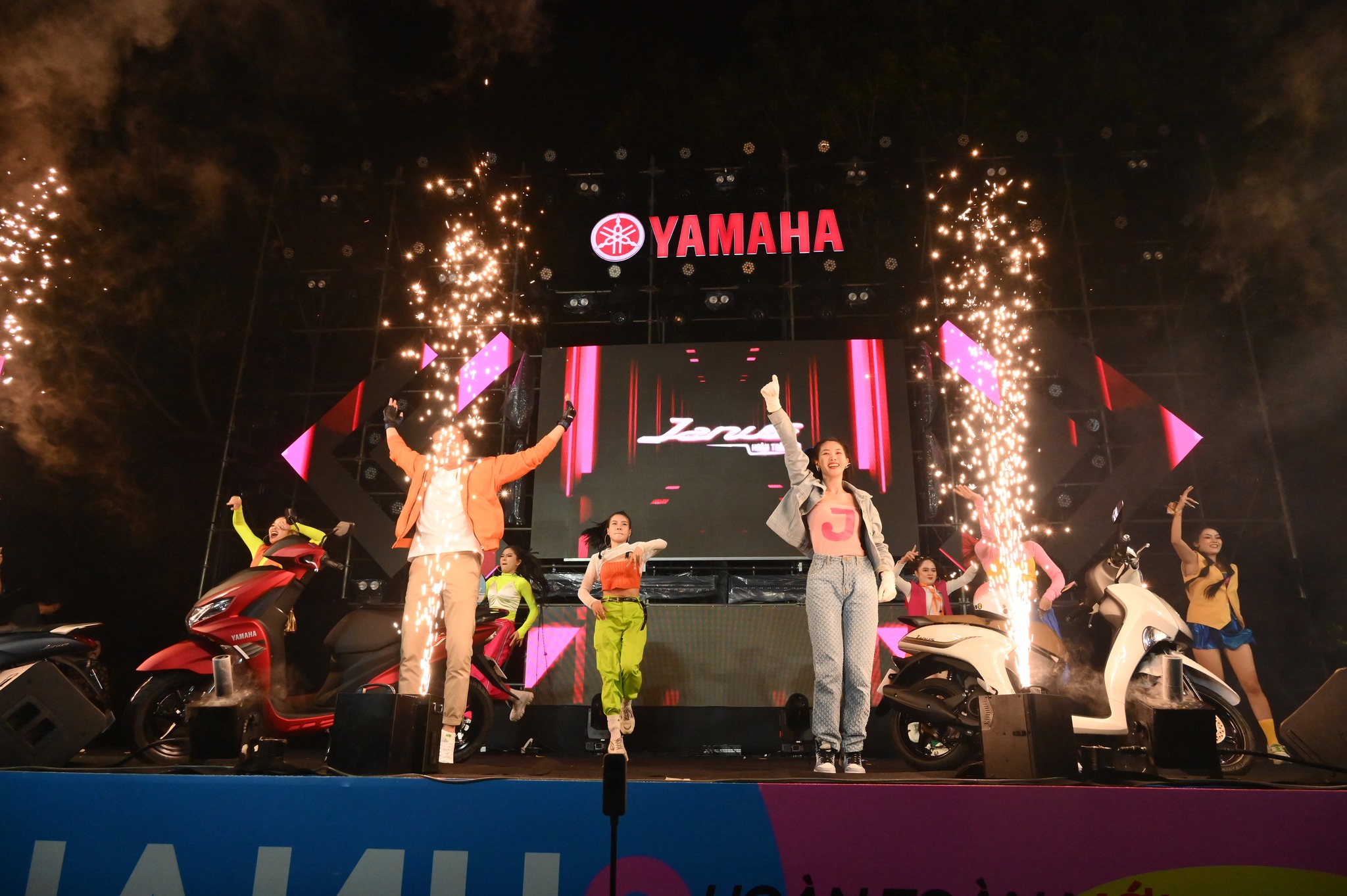 JANUS CAMPUS TOUR 2022: DƯ ÂM RỰC RỠ CỦA ĐẠI HỘI ÂM NHẠC SÔI ĐỘNG NHẤT ĐẠI  HỌC NHA TRANG - Yamaha Motor Việt Nam