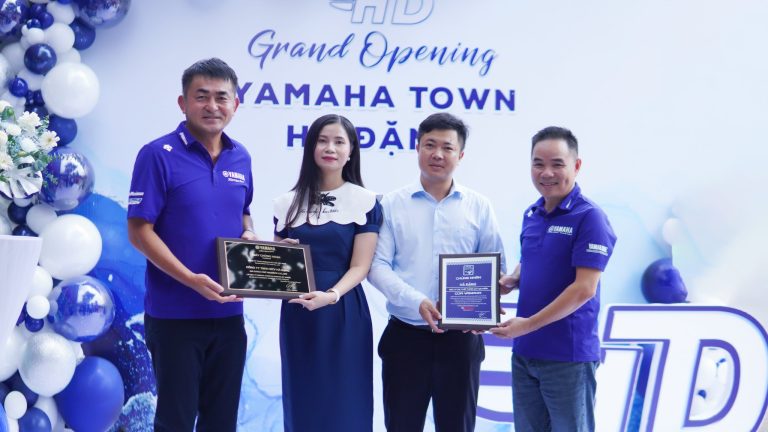 TƯNG BỪNG KHAI TRƯƠNG YAMAHA TOWN HÀ ĐẶNG CÙNG LOẠT QUÀ TẶNG HẤP DẪN LÊN