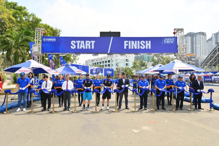 RA MẮT YAMAHA RACING INSTITUTE OF VIETNAM - HỌC VIỆN ĐÀO TẠO ĐUA XE MÔ-TÔ DÀNH CHO CÁC TÍN ĐỒ YÊU TỐC ĐỘ